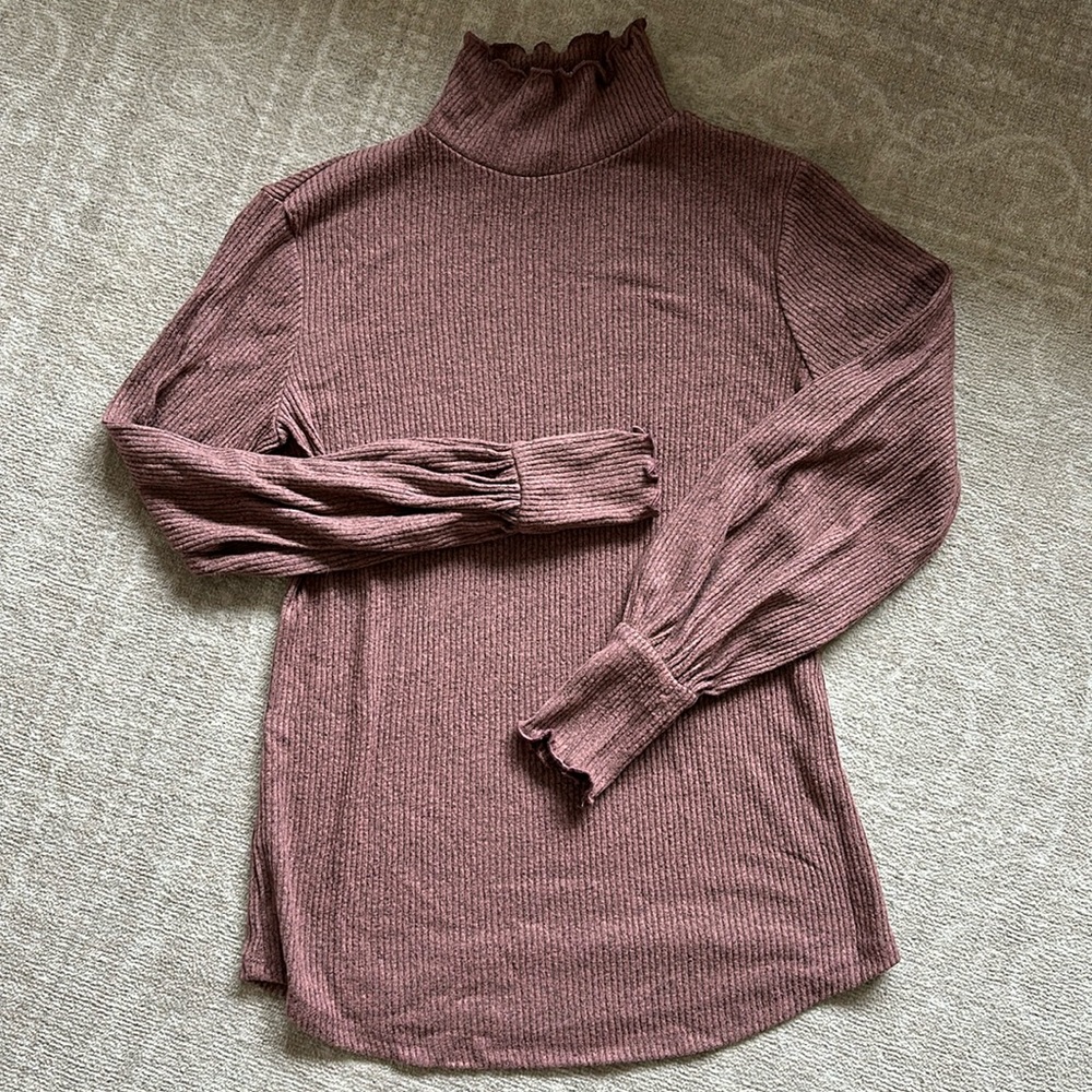 Super soft maternity mock turtle neck sweater. Mauve color